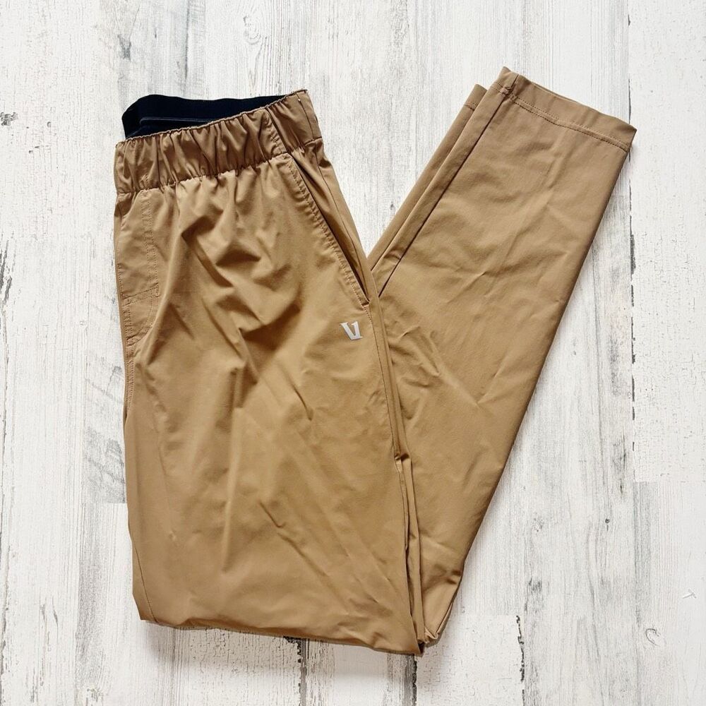 Vuori Men’s Fleet Pant - Size L in Tan